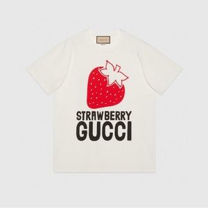 【HOLD】Gucci strawberry T-shirt